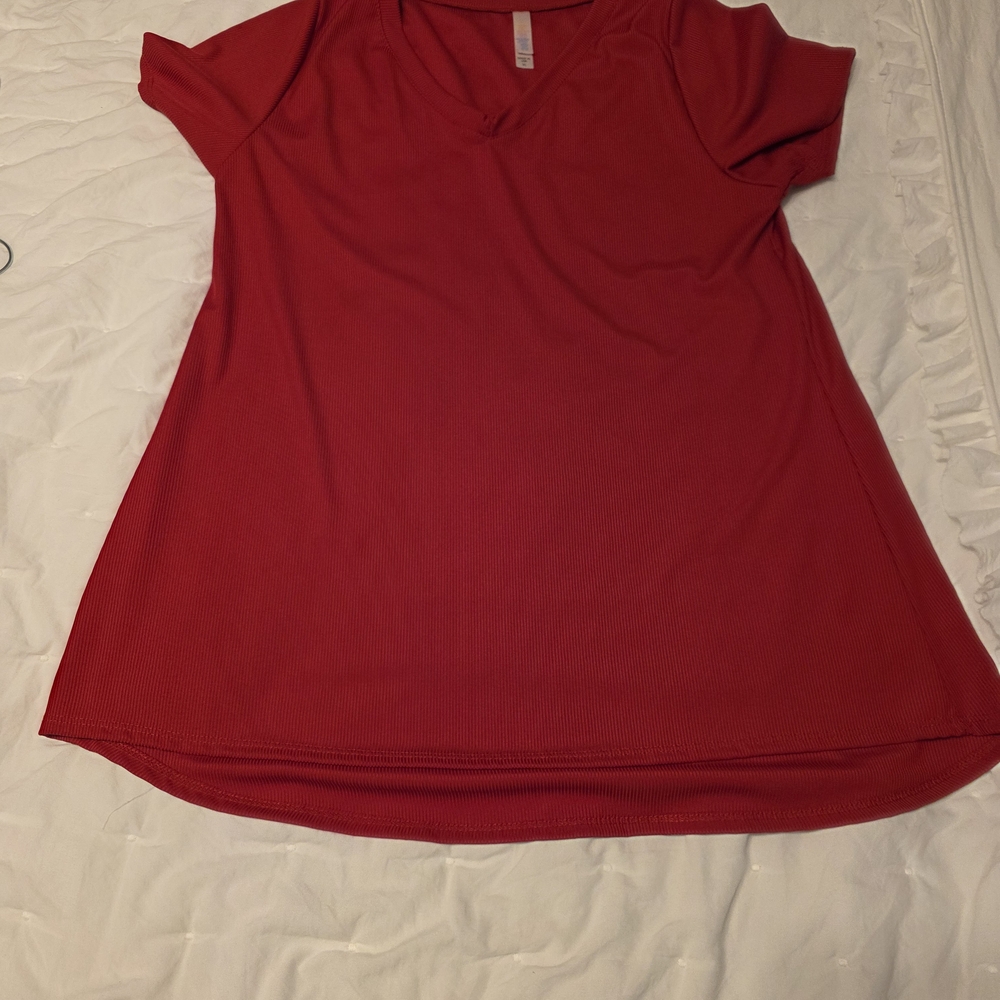 LuLaRoe Vibrant Red Short Sleeve Top